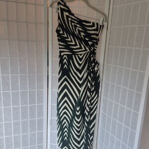 Elegant Black and White One-Shoulder Dress
